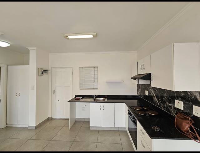 1 BEDROOM APARTMENT TO LET IN MANOR ESTATES